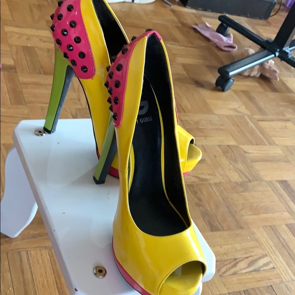 Pink yellow green studded heels by Guess - Picture 3 of 3